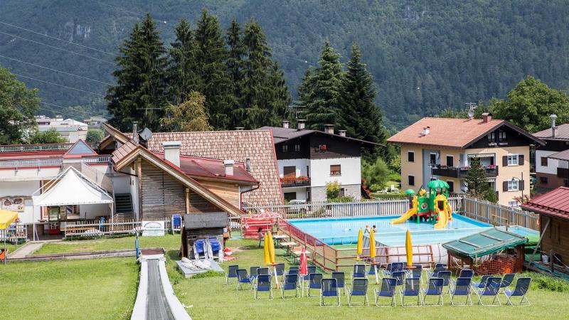 piscina-all aperto-Trentino